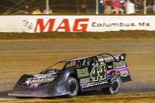 Chris Madden on his way to a $20,000 payday at Magnolia Motor Speedway. (Chris McDill photo)